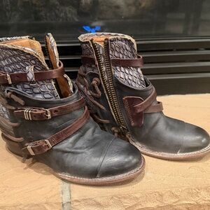 Free bird Blue Leather Boots